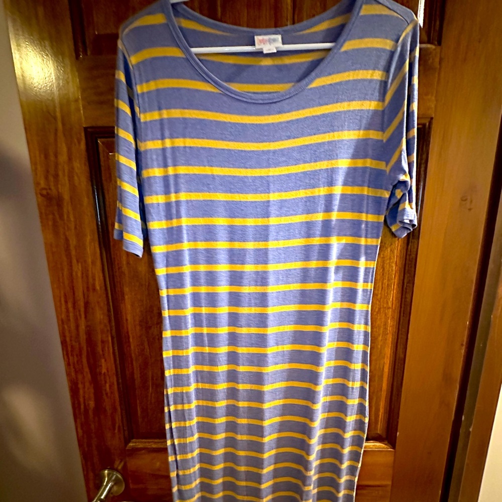 LuLaRoe Julia Dress Women’s Medium Gray & Mustard Stripe